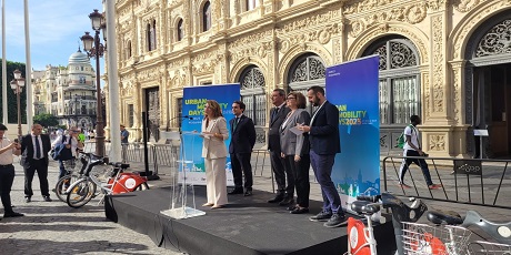La Comisión presenta en Sevilla la  Declaración Europea de la Bicicleta 