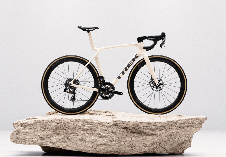 Trek lanza nuevos colores Project One creados con pigmentos de pintura de bajo impacto ambiental 