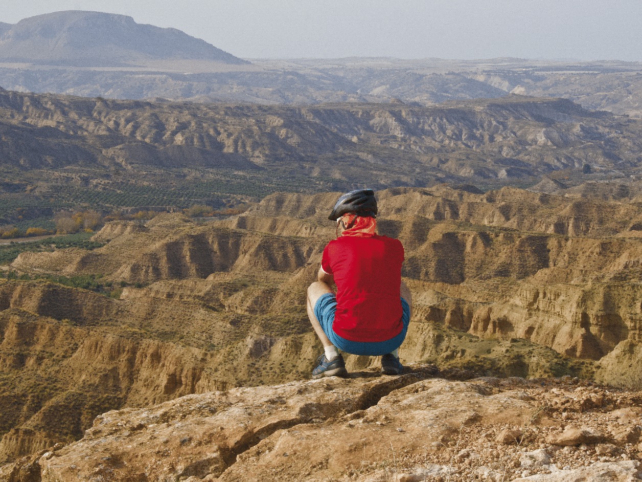Hechizo en los badlands del altiplano granadino 