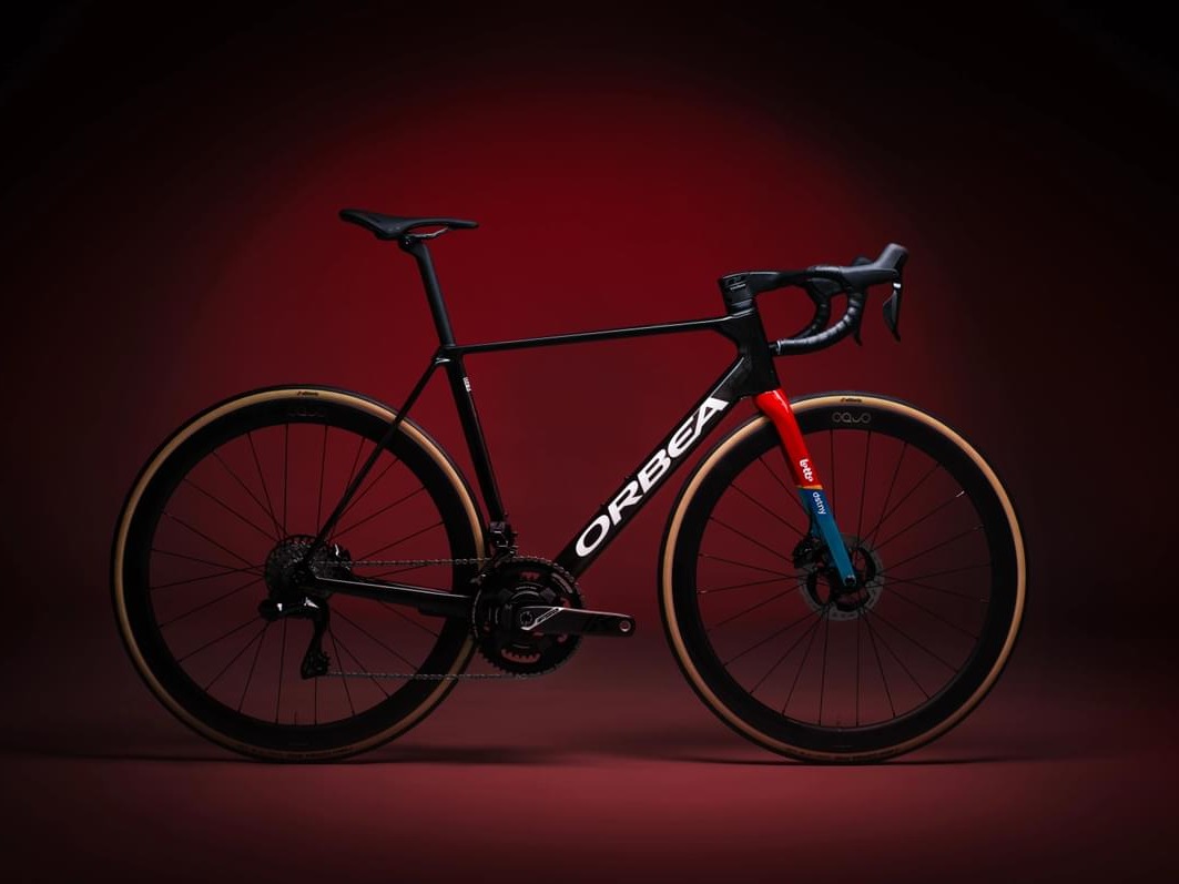 Orbea Orca y Orbea Aero, a brillar en carretera junto a Lotto Dstny 