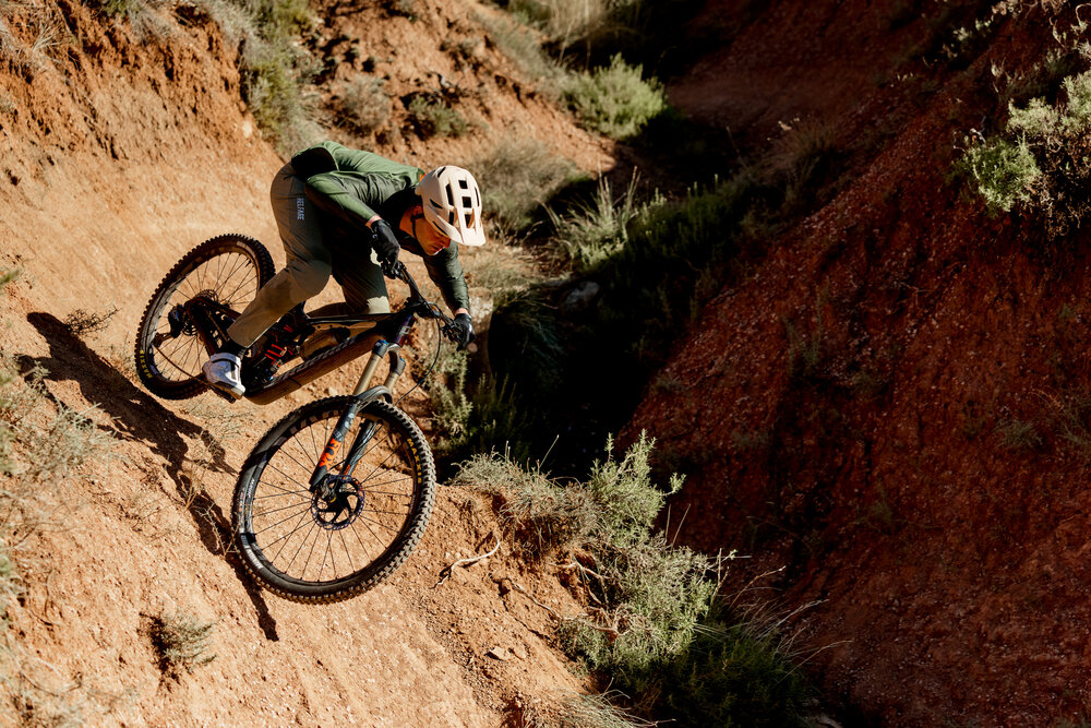 Lazer revoluciona la protección con el nuevo Impala KinetiCore DualCore 