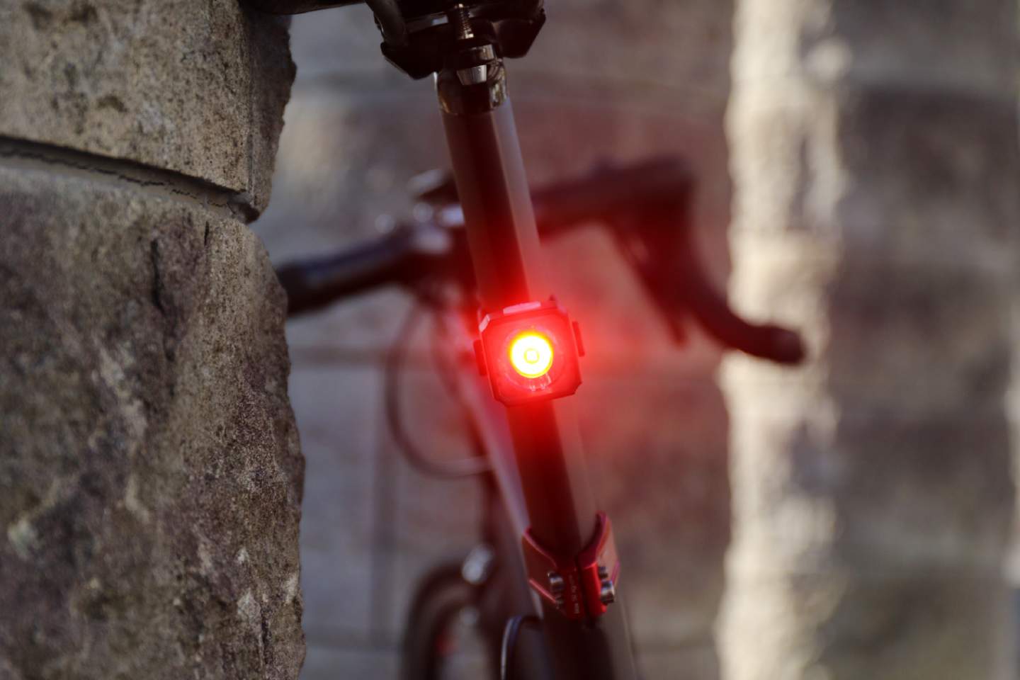 Nano60: La primera luz compacta de Cateye 