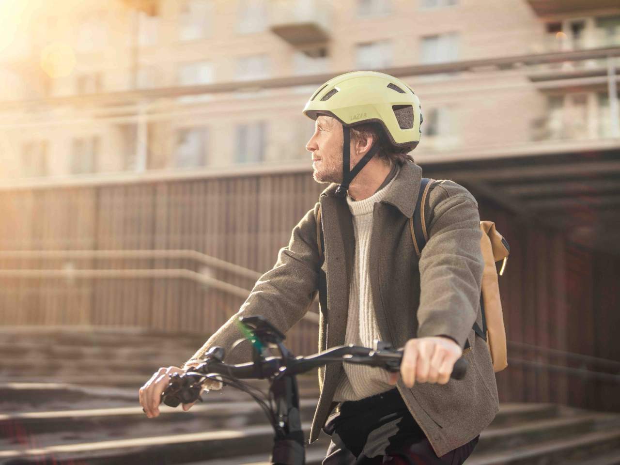 Lazer presenta el nuevo casco Verde KinetiCore 