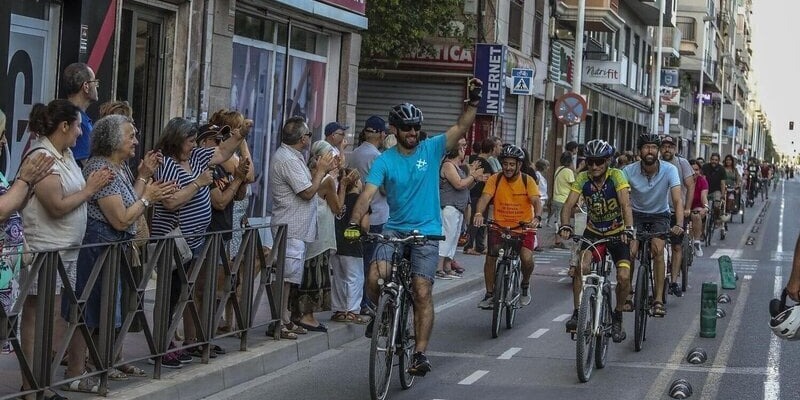 #ConBiciNiUnPasoAtrás 