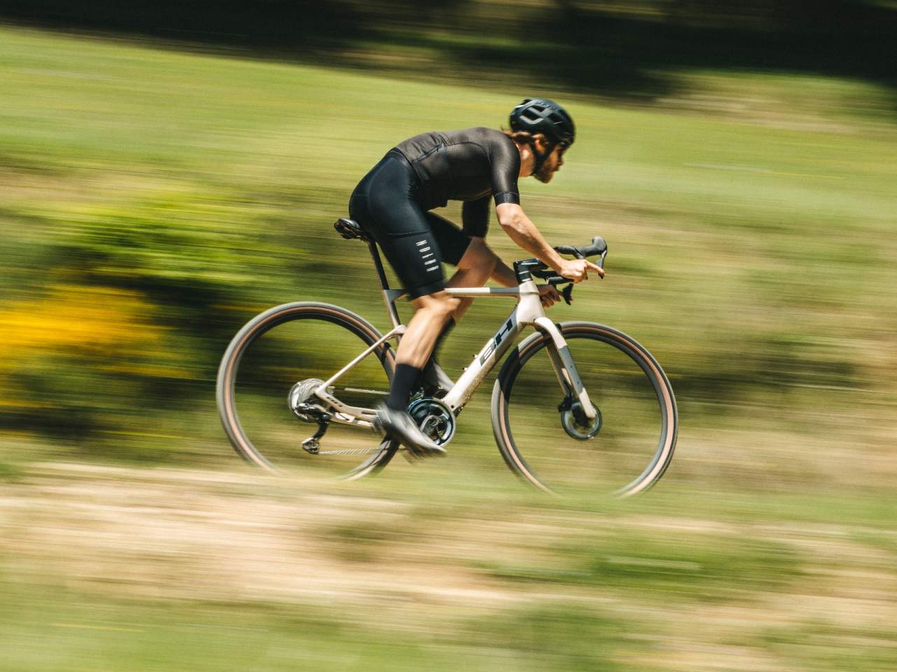 Polivalencia y autonomía con la nueva BH iGravelX 